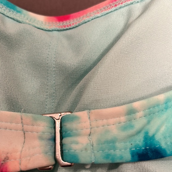 SO Scoop Neck Bikini Top - Picture 5 of 7